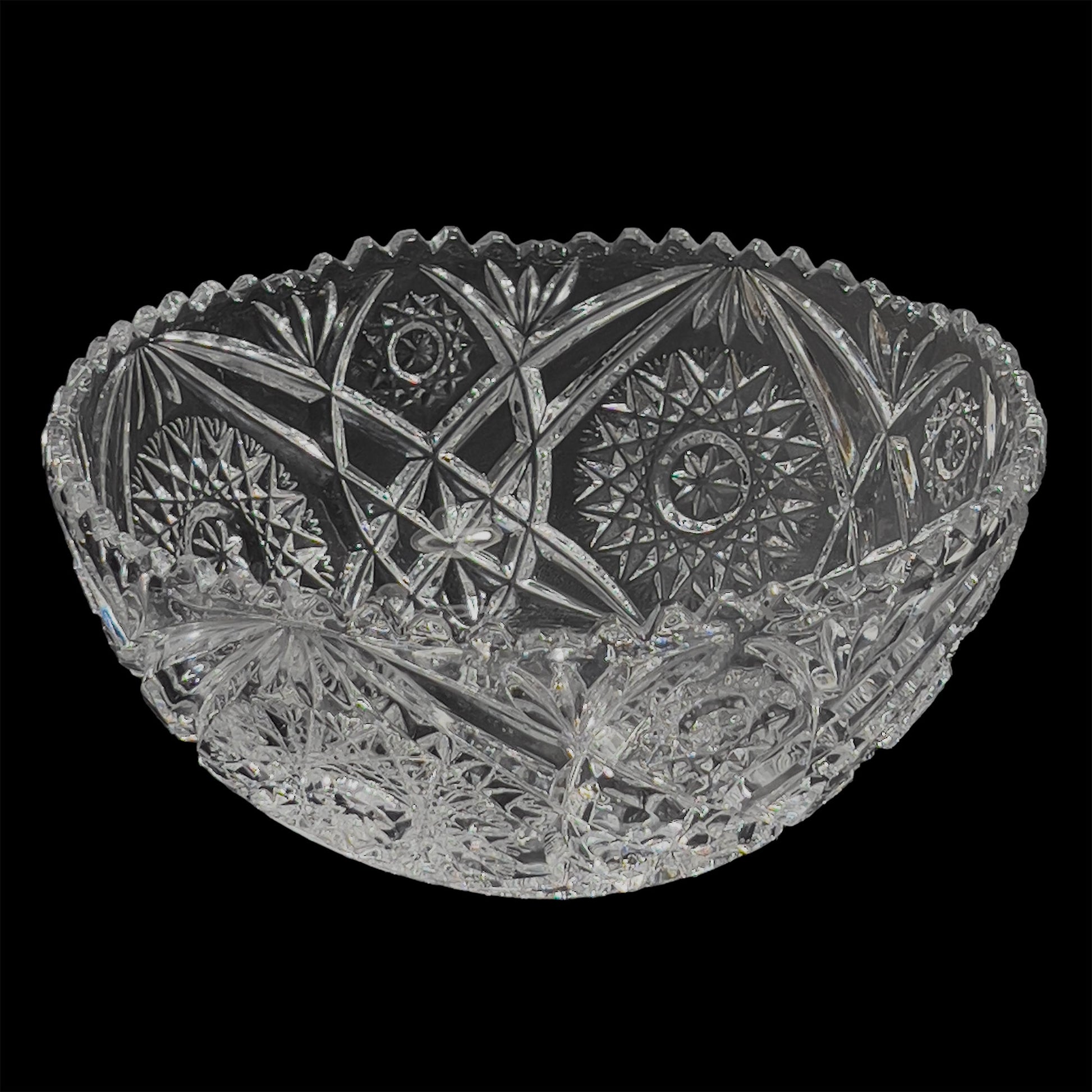 German-Lead-Crystal-Round-Serving-Bowl.-Side-view.
