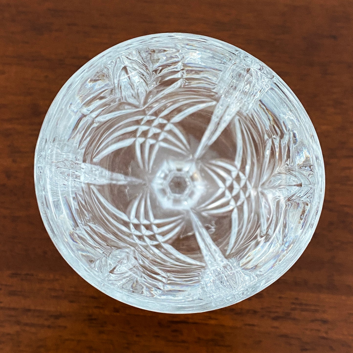 Godinger-Milano-Crystal-Goblet-Bottom-view.-Shop-eBargainsAndDeals.com