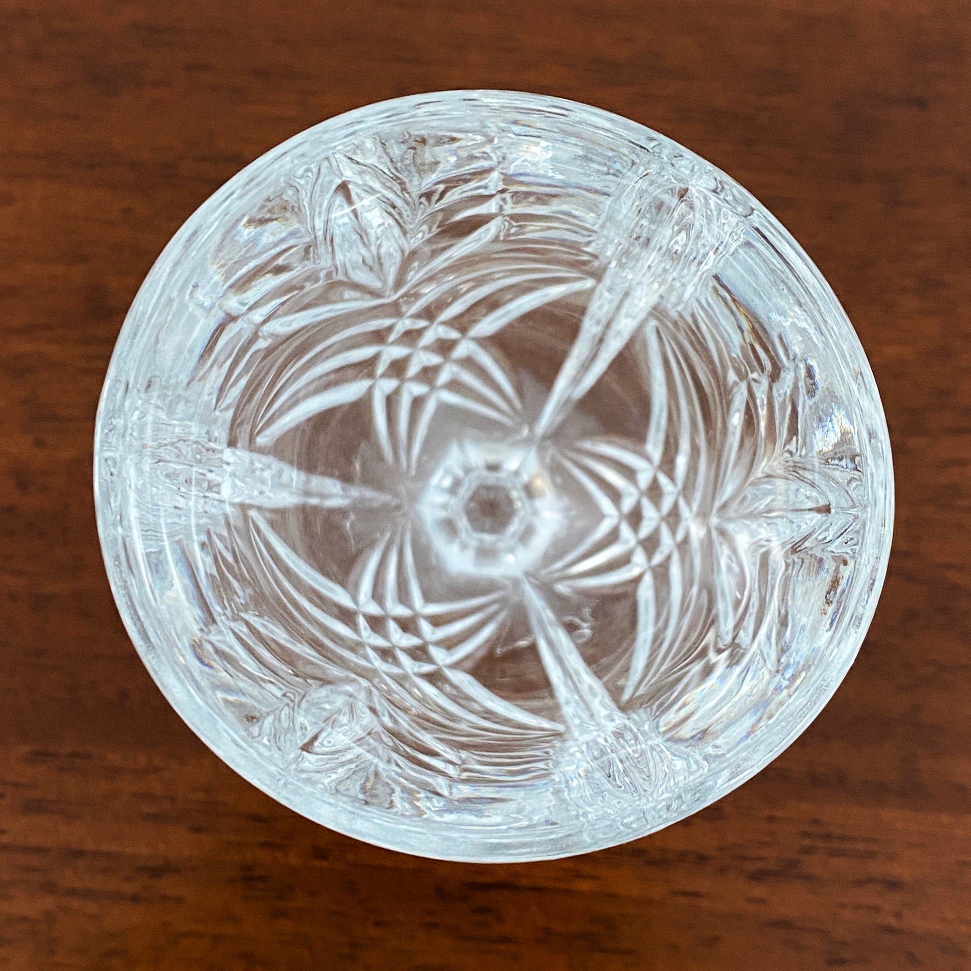 Godinger-Milano-Crystal-Goblet-Bottom-view.-Shop-eBargainsAndDeals.com