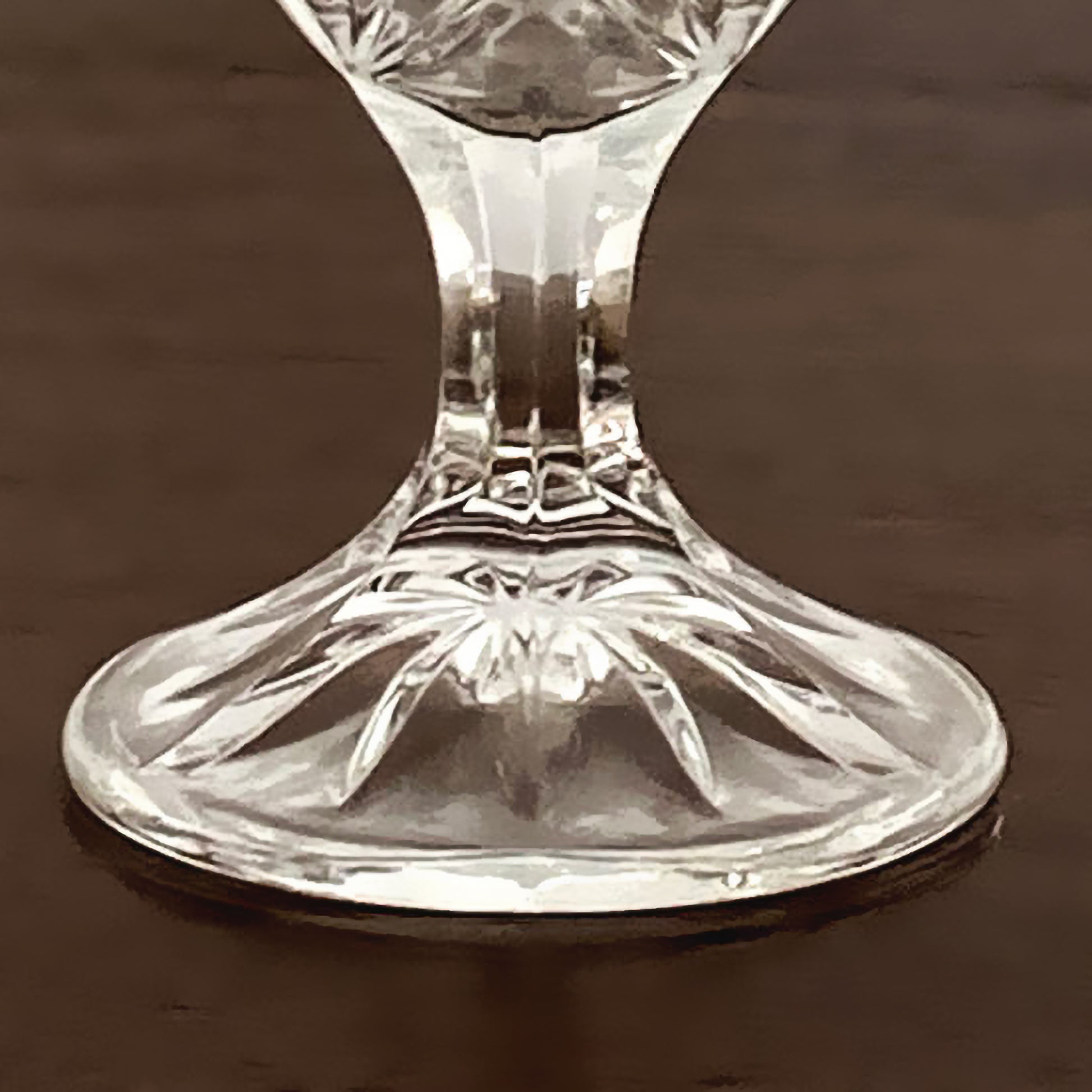 Godinger-Milano-Lead-Crystal-Goblet.-Base-view.-Shop-eBargainsAndDeals.com