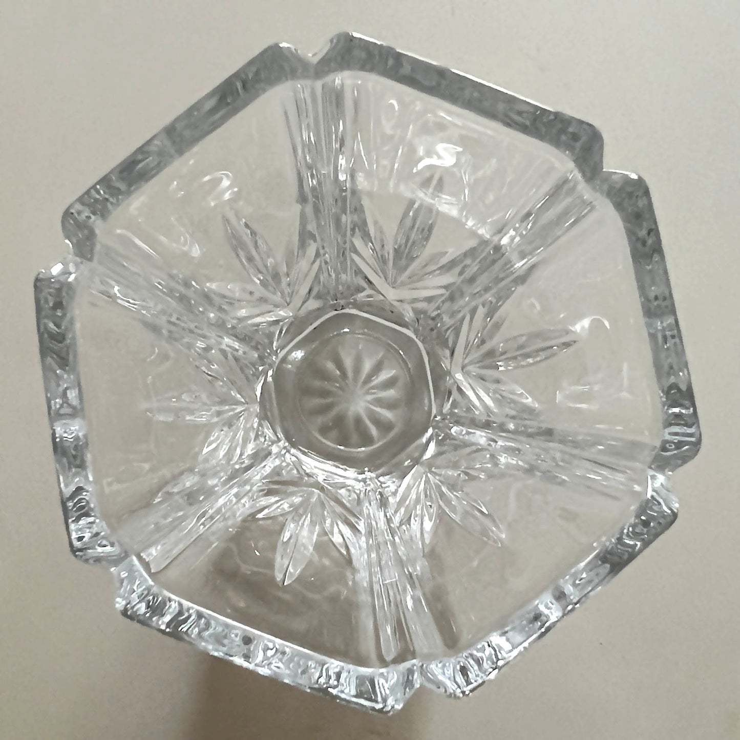 Gorham-Lead-Crystal-Vase.-Top-view.-Shop-eBargainsAndDeals.com