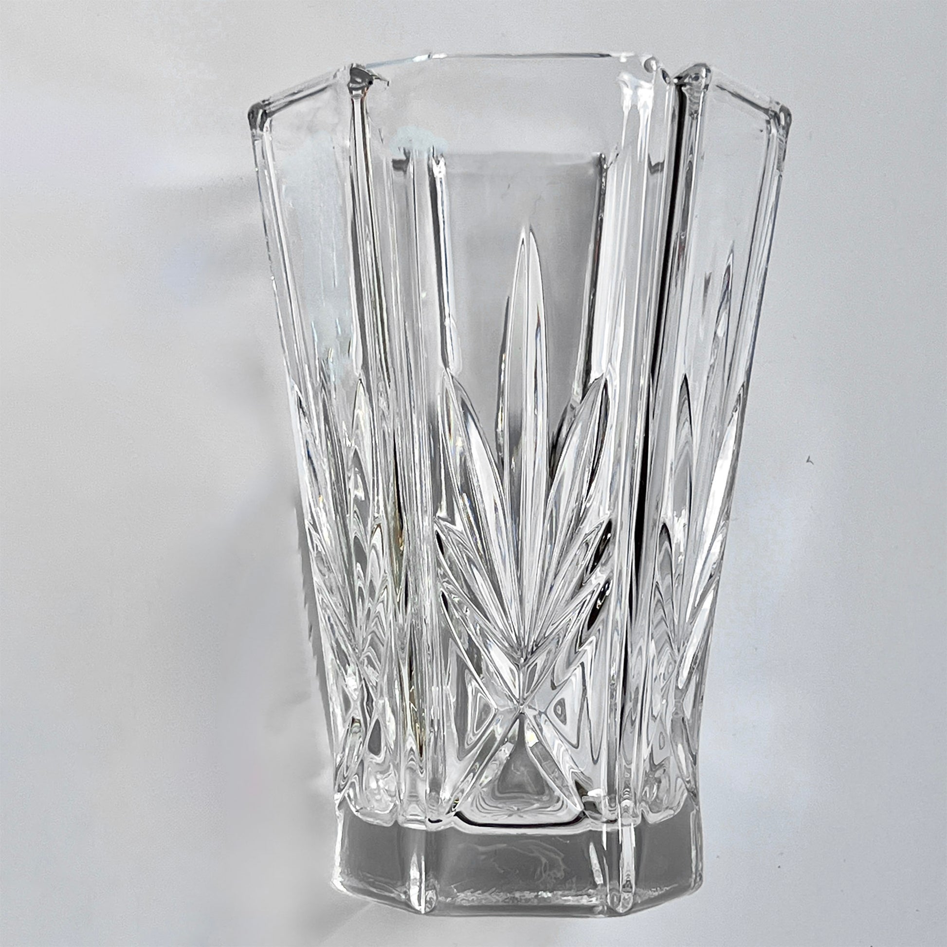 Gorham-lead-crystal-pineapple-flower-vase.--Shop-eBargainsAndDeals.com