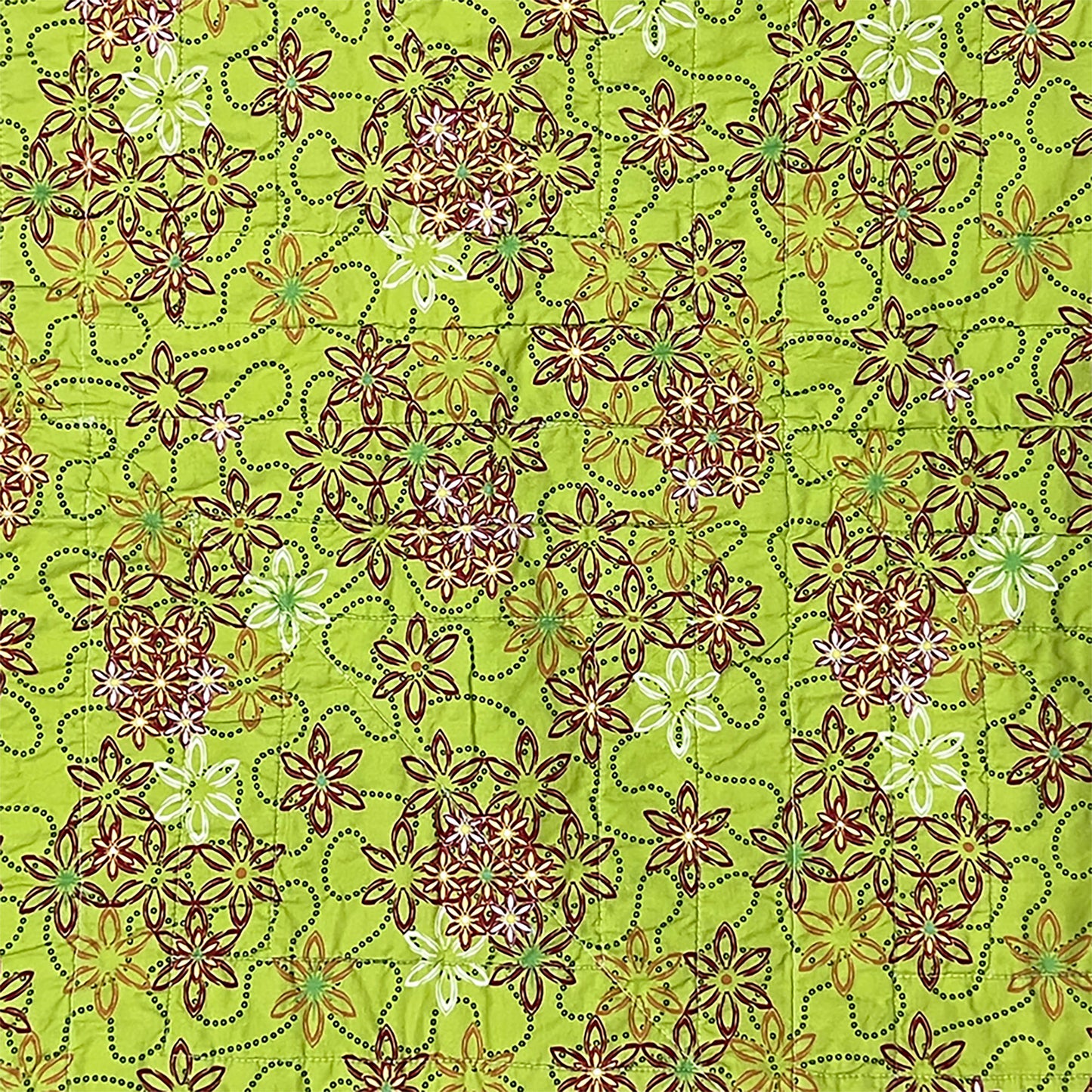 Green-Red-White-Quilted-Floral-Geometric-Baby-Blanket.-Close-up-view.-Shop-eBargainsAndDeals.com