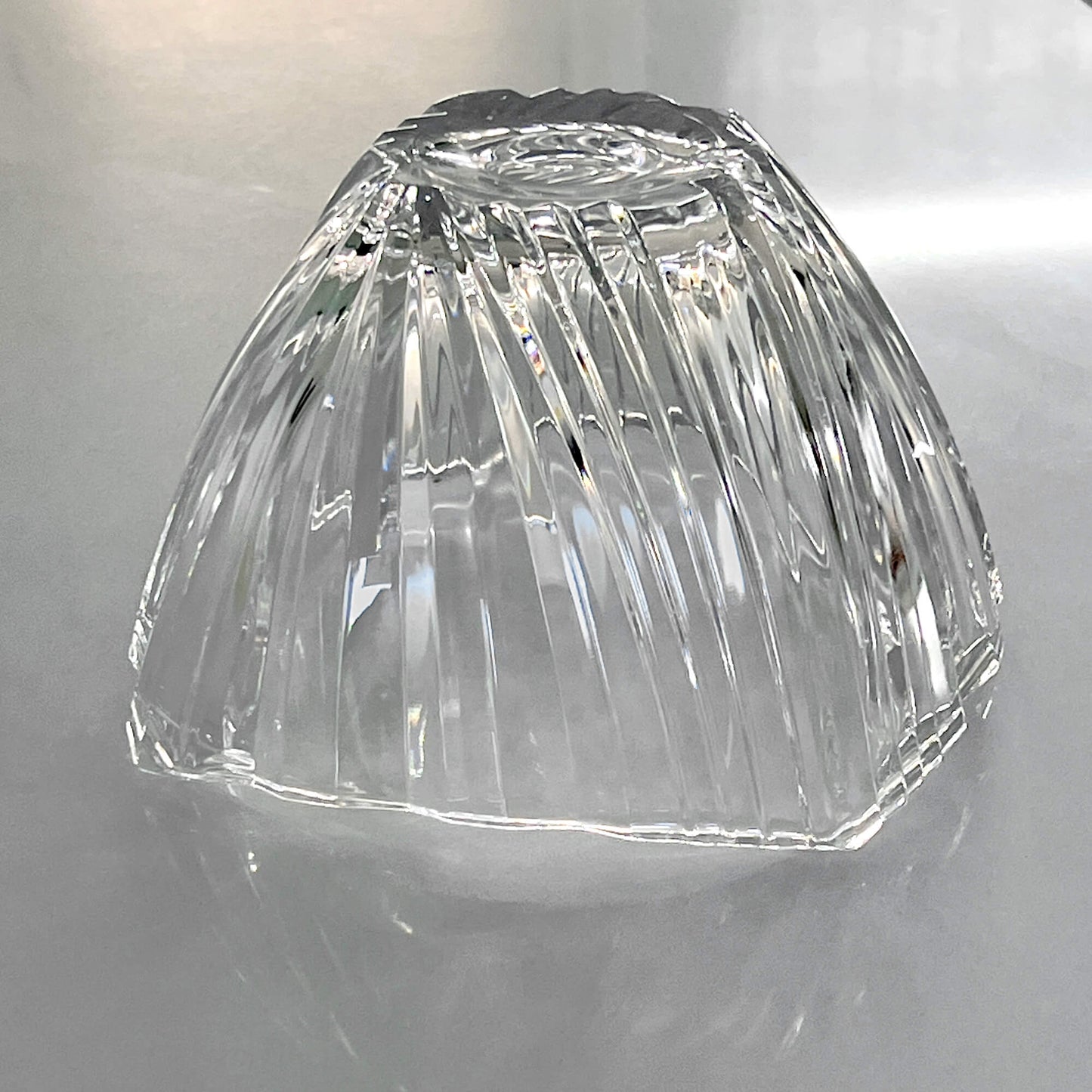 Lead-Crystal-Swirl-Bowl-Bottom-View.