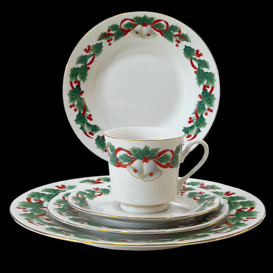 Royal-Majestic-NOEL-Christmas-Dinnerware-Set