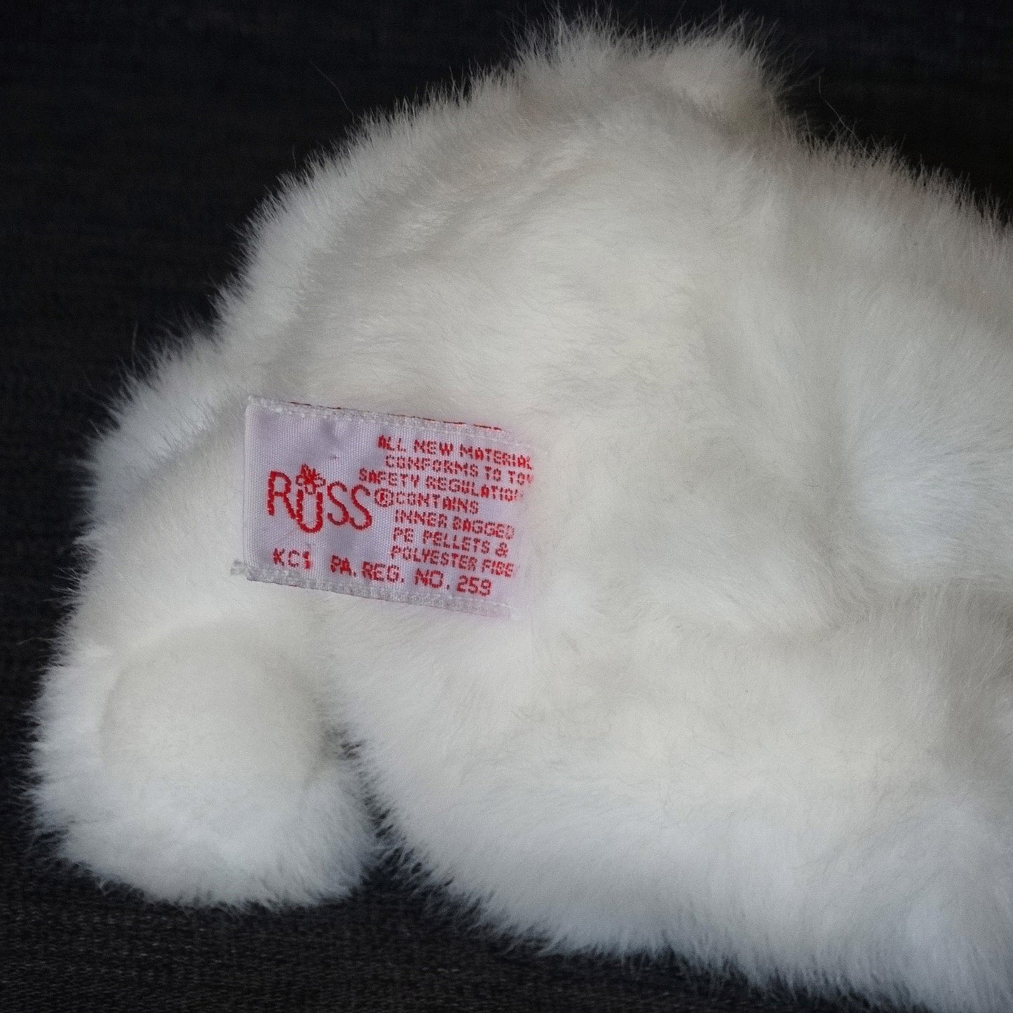 Russ-Berrie-Plush_Teddy-Bear-with-Red-Heart-Pillow-tag