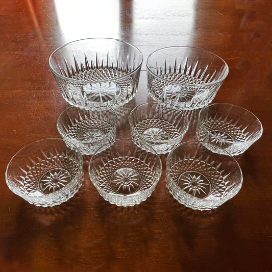 Set-of-8-Arcoroc-Crystal-Glass-Salad-Serving-Bowls.-Shop-eBargainsAndDeals.com