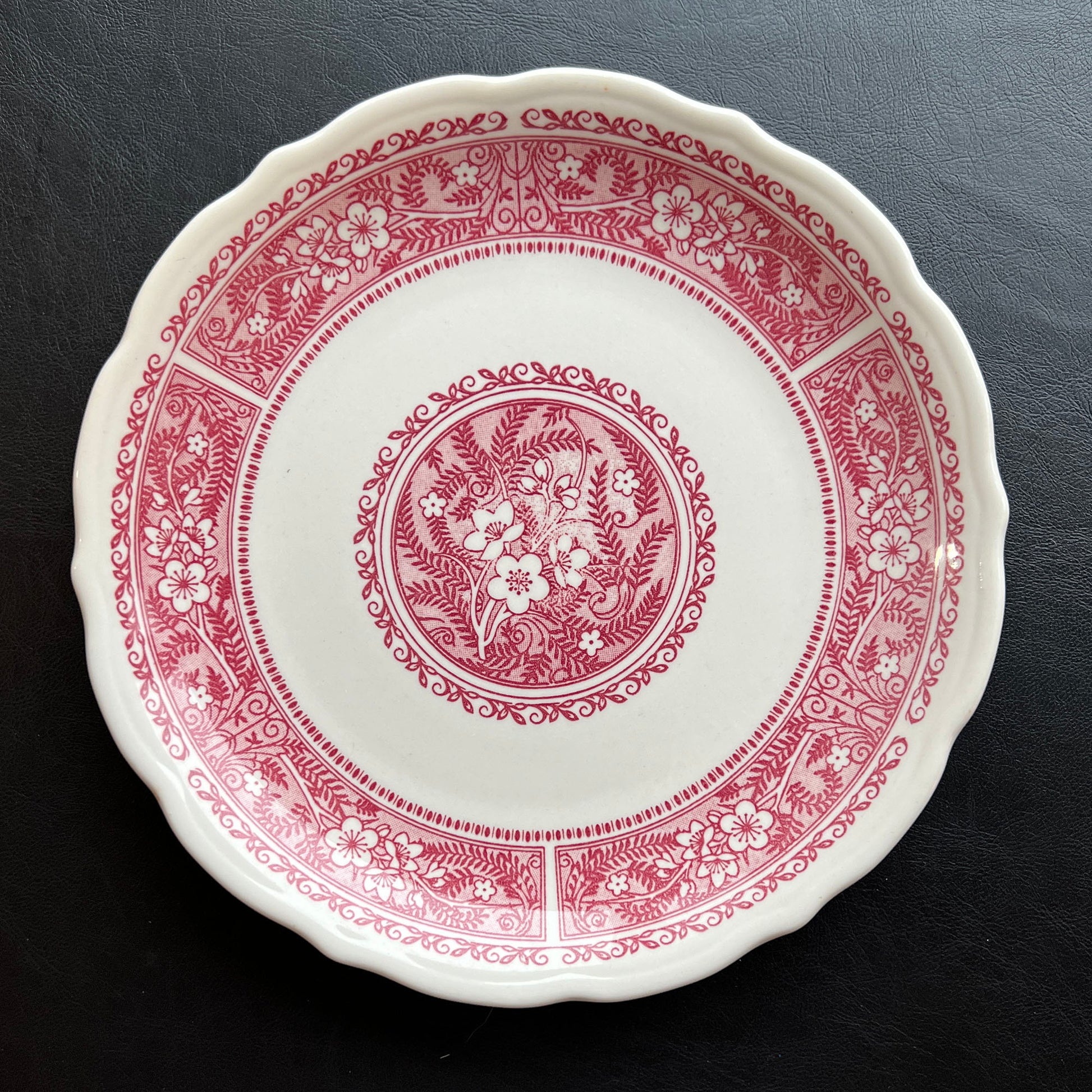 Syracuse-Strawberry-Hill-Pink-Luncheon-Plate-2.-Shop-eBargainsAndDeals.com