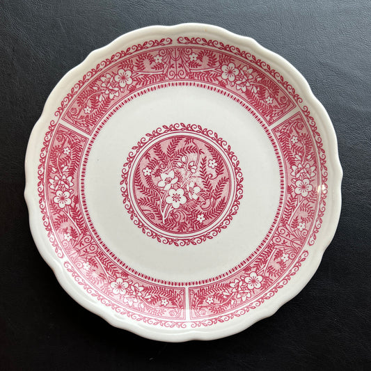 Syracuse-Strawberry-Hill-Pink-Luncheon-Plate-2.-Shop-eBargainsAndDeals.com