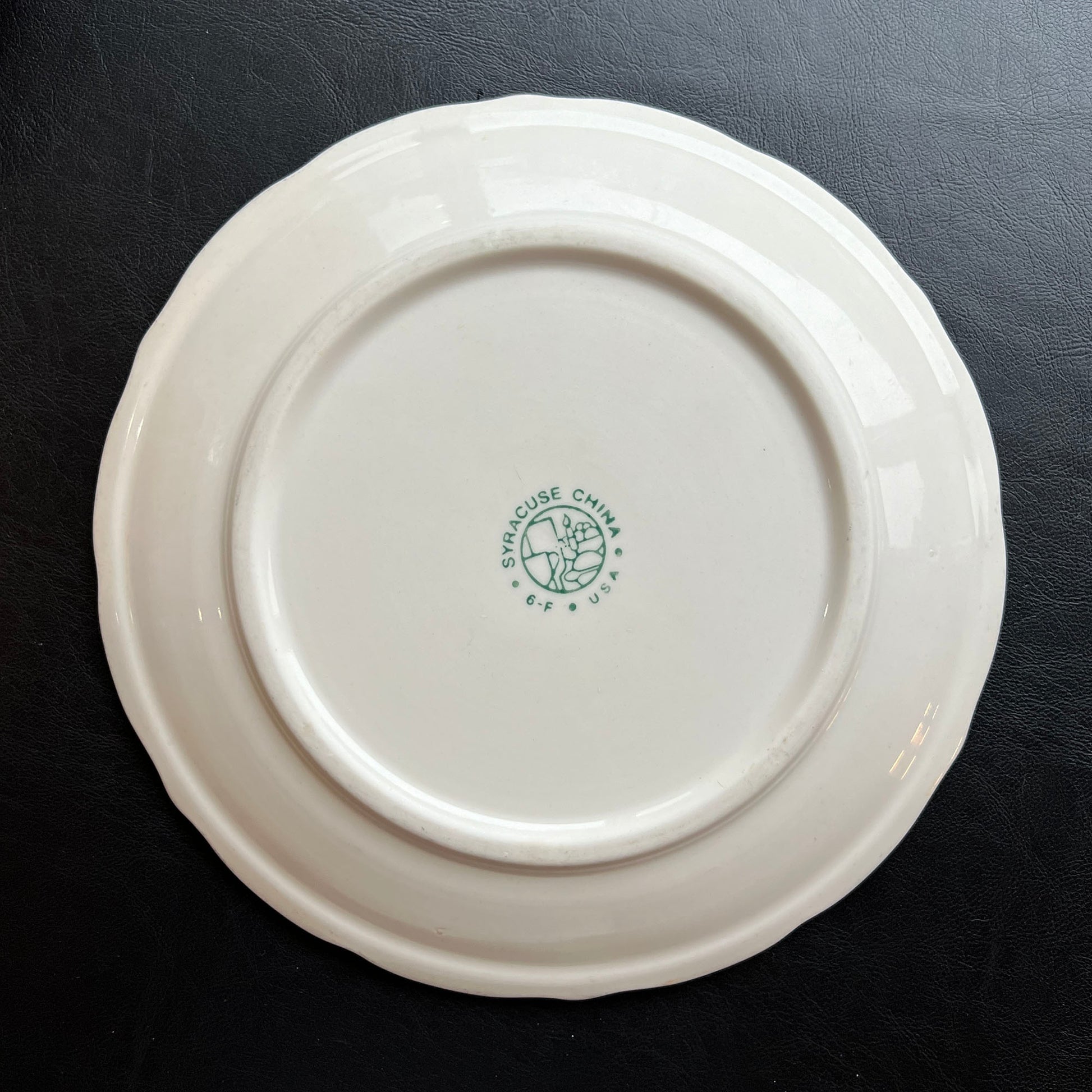 Syracuse-Strawberry-Hill-Pink-Luncheon-Plate-Back.-Shop-eBargainsAndDeals..com
