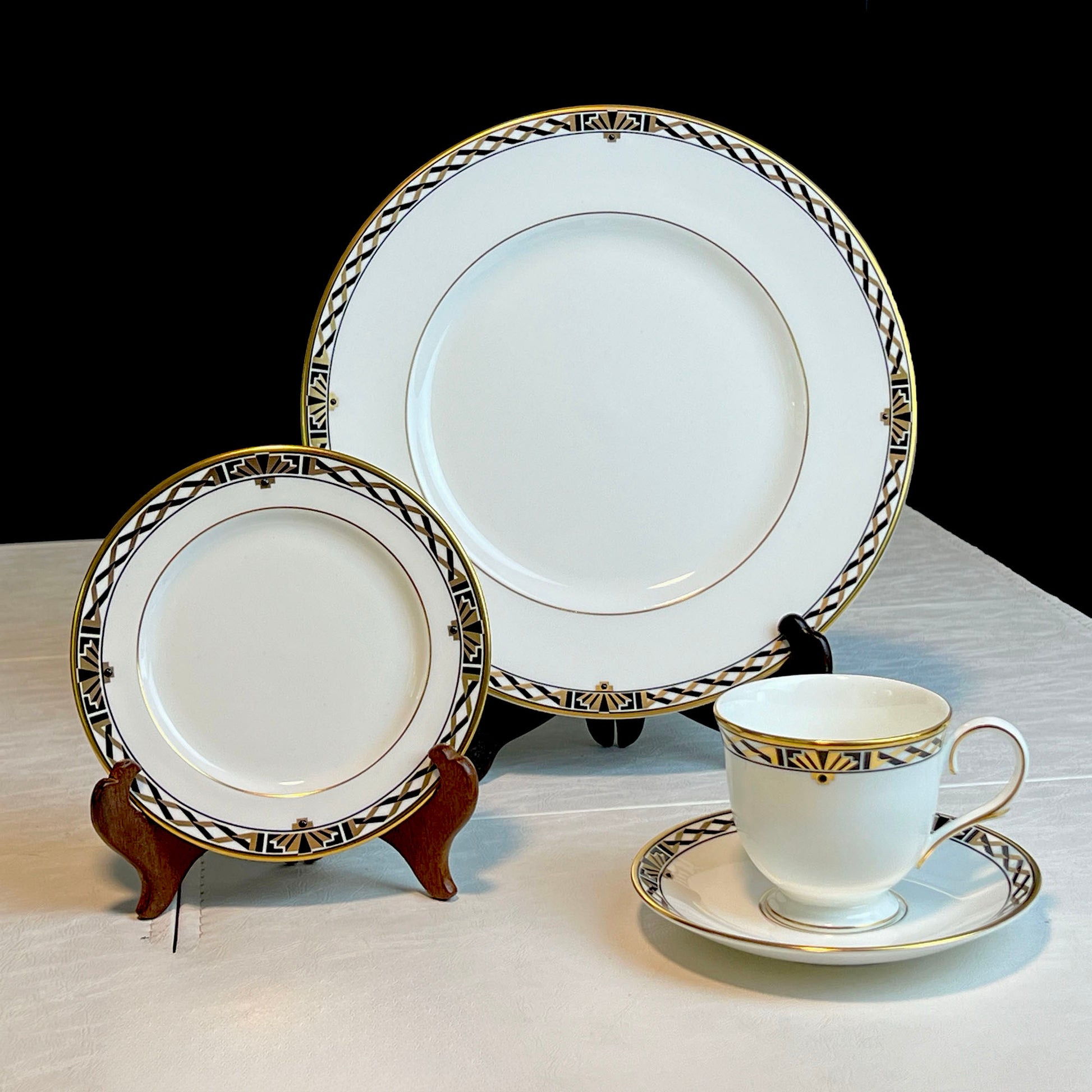 VIntage-Lenox-Art-Deco-Dinnerware.. Salad-plate-not-shown.