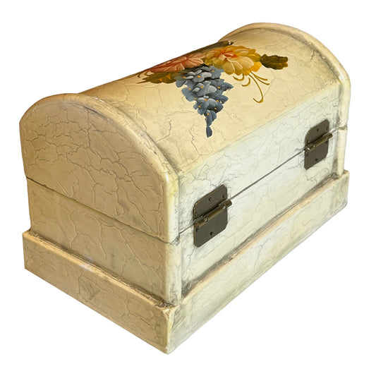 Vintage-hand-painted-floral-trunk.-Back-view.