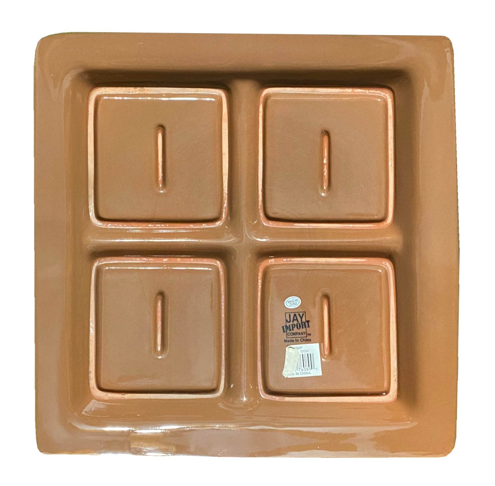 jay-imports-rooster-sectioned-serving-dish-bottom-view.jpg