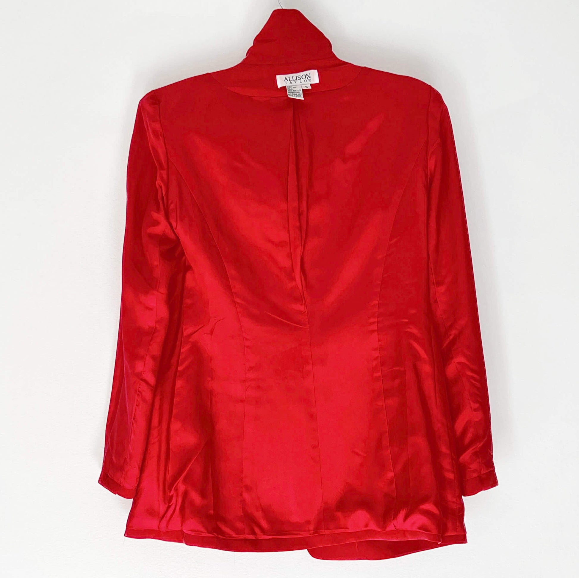 Allison-Taylor-Red-Silk-Blazer-Lining