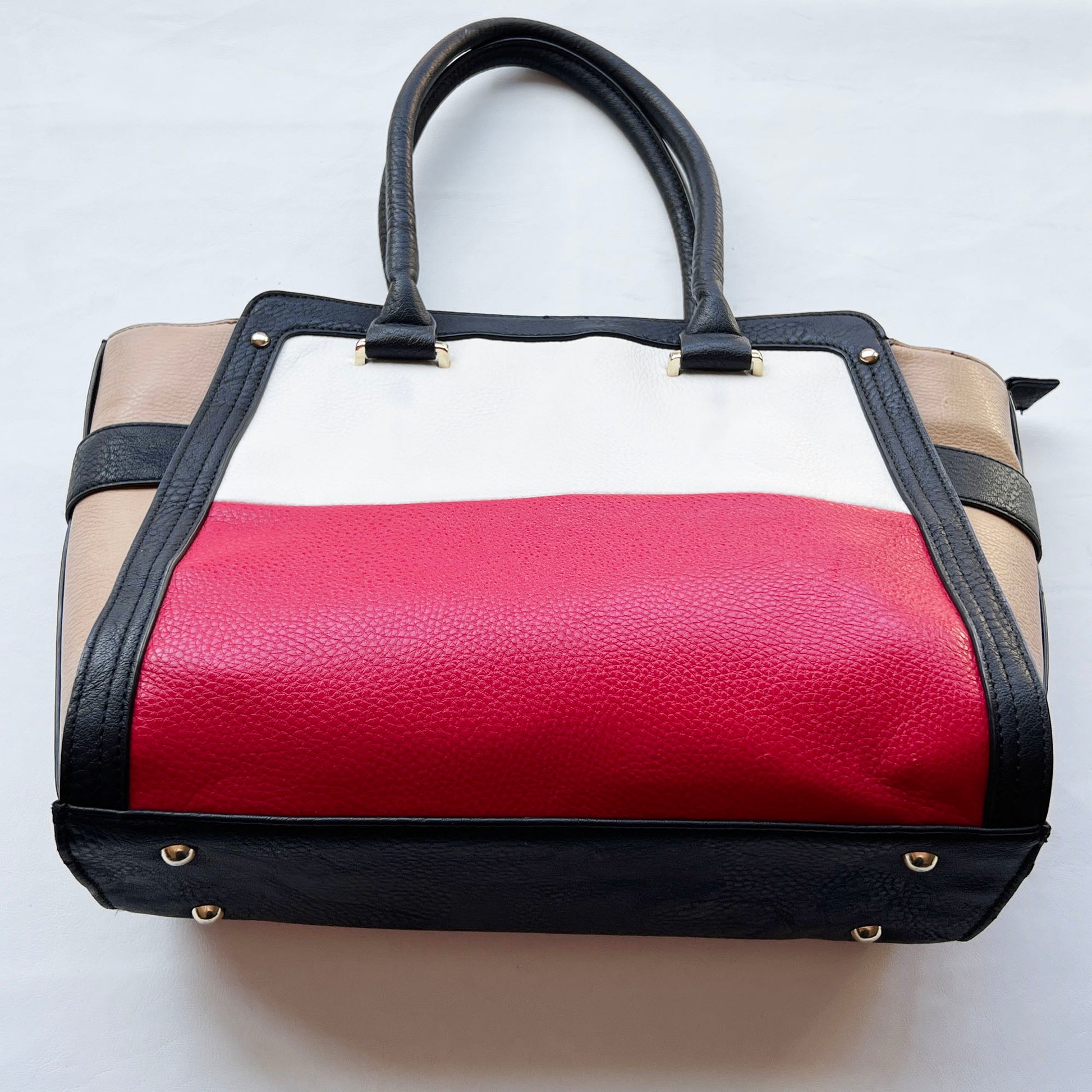 Charming-Charlie-ColorblockShoulderBag.Bottom-view.-Shop-eBargainsAndDeal.com