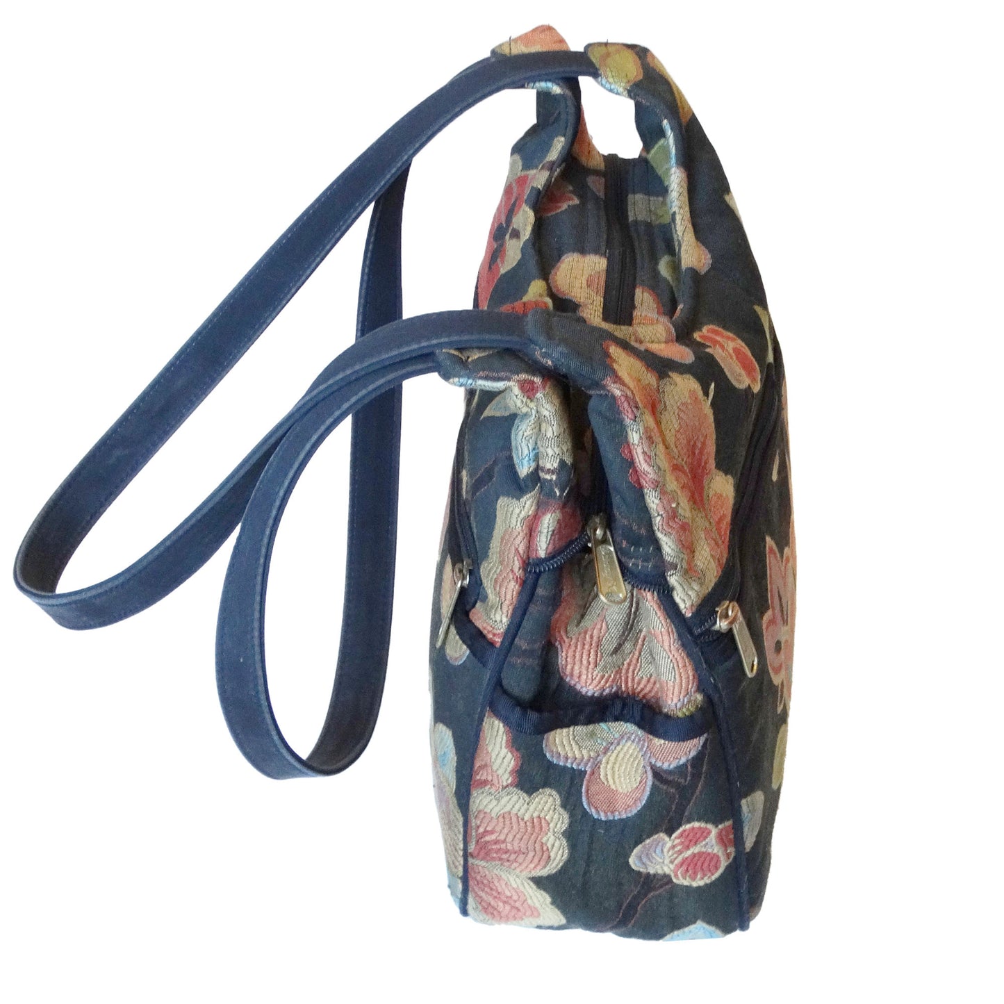 Danny-K-Beverly-Hills-Floral-Tapestry-Bag.-Side-view.-Shop-eBargainsAndDeals.com