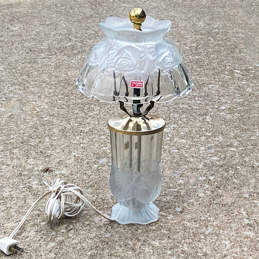 Frosted-rose-pattern-crystal-glass-and-brass-table-lamp