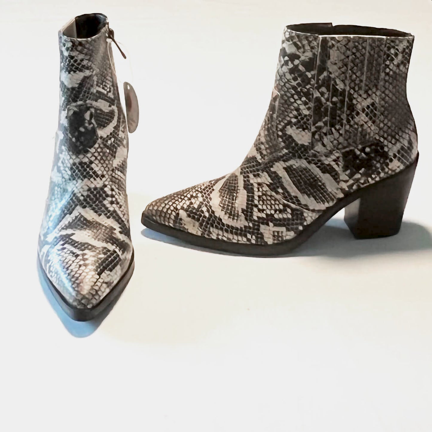 NWT-Womens-Blondo-B-7120-Waterproof-Reptile-Booties_-Size-7-M.-Front-and-side-view-2.-Shop-eBargainsAndDeals.com.
