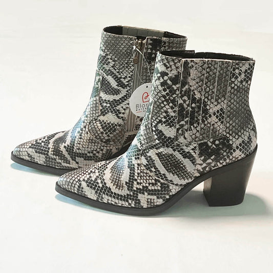 New-Womens-Blondo-B-7120-Waterproof-Reptile-Booties_-Size-7-side-view.-Shop-eBargainsAndDeals.com.