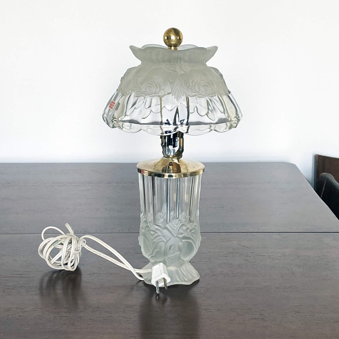 Rose-pattern-glass-and-brass-table-lamp-vintage_Portugal_2