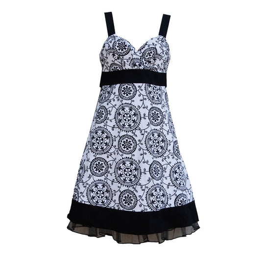 Speechless-White-and-Black-Medallion-Print-Dress_frontview_Junior-sz-5_shop-eBargainsAndDeals