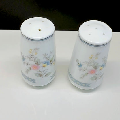 Brookwood-Stratford-Salt-and-Pepper-Shakers.-Top-view.-Shop-eBargainsAndDeals.com