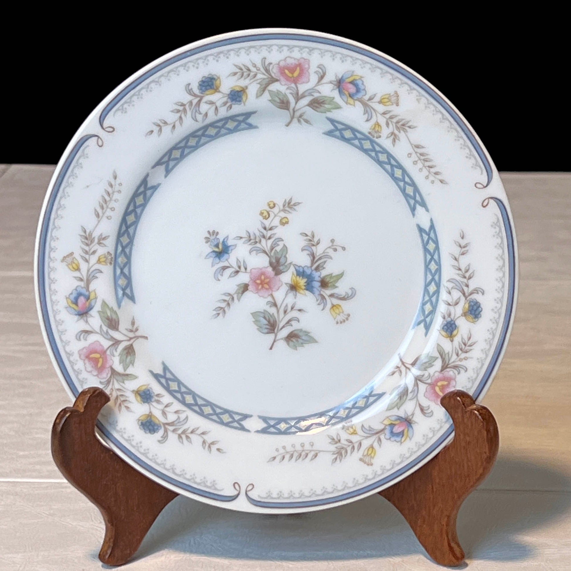 Brookwood-Stratforf-Porcelain-Bread-Plate_