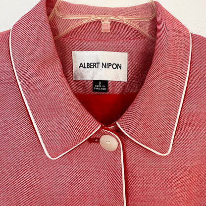 Close-up-view-of-Albert-Nipon-Woven-Jacket