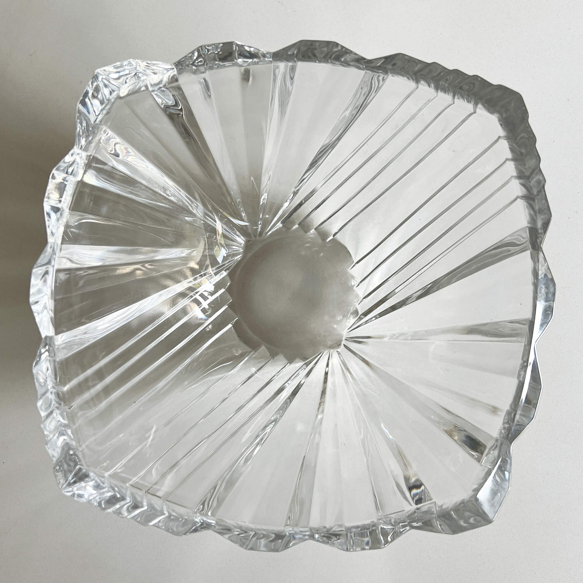 Crystal-ribbed-bowl-top-view.-Shop-eBargainsAndDeals