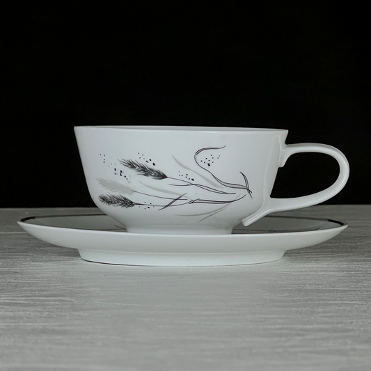 Easterling-Kora-White-and-Black-Porcelain-Coffee-Cup.-Germany.-Close-up-view.