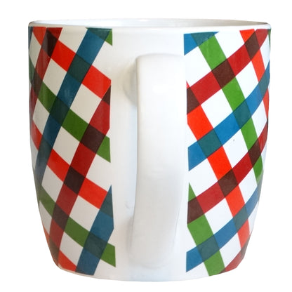 FabulousHome-Huge-Plaid-Coffee-Mug.-Handle-view.