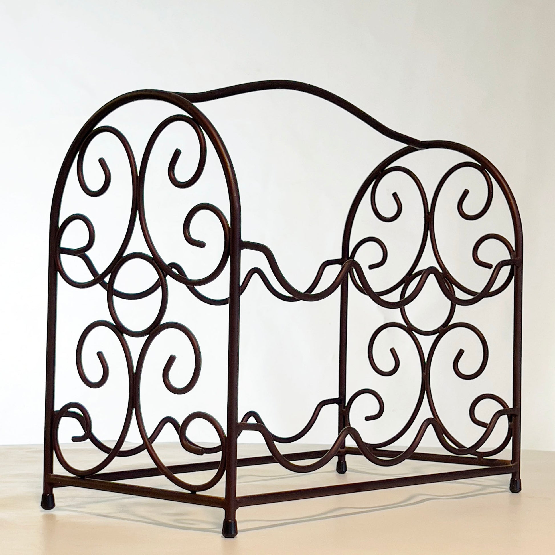 Free-Standing-Oil-Rubbed-Bronze-Iron-Wine-Rack