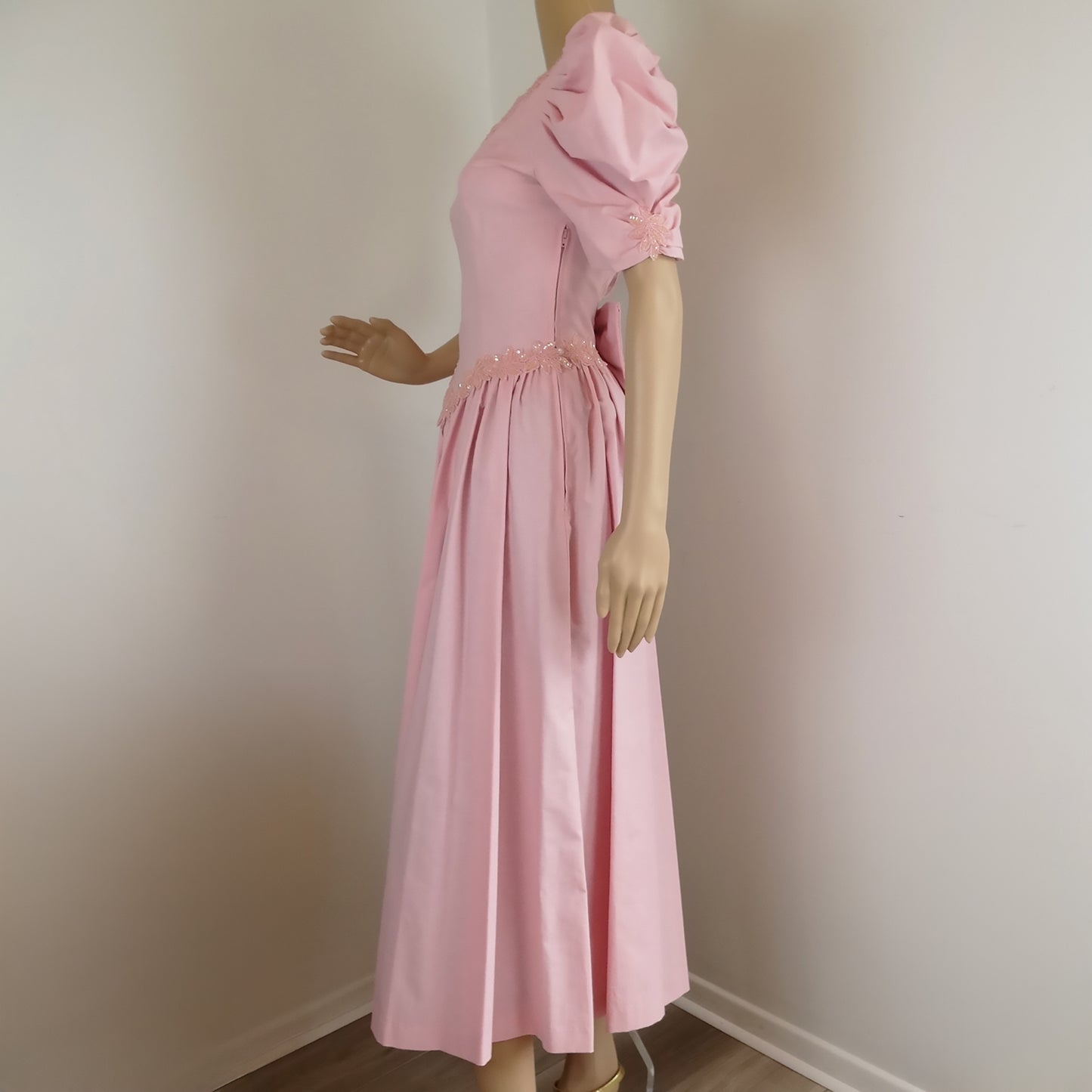 Laura-Ashley-Pink-Bridesmaids-Dress.-Side-view.-Shop-eBargainsAndDeals.com