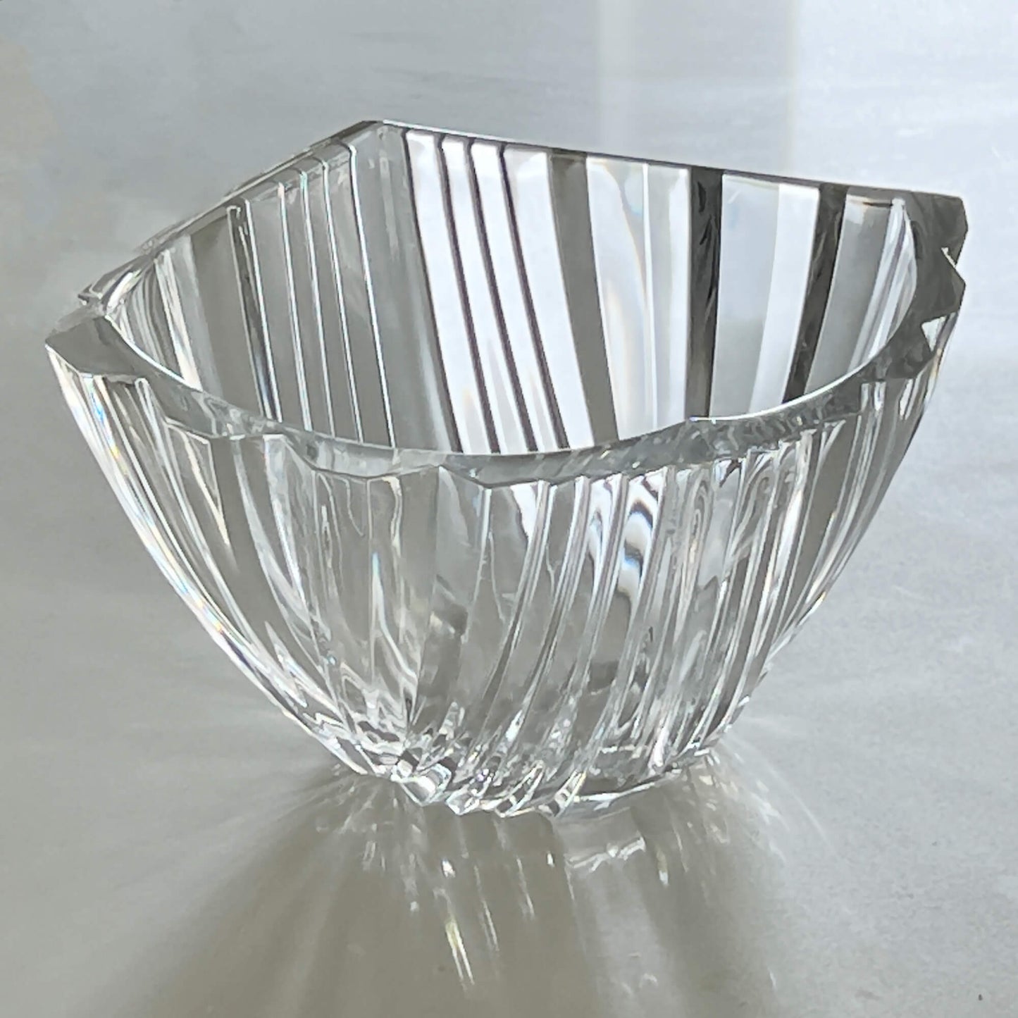 Lead-crystal-uniquely-shaped-serving-bowl.
