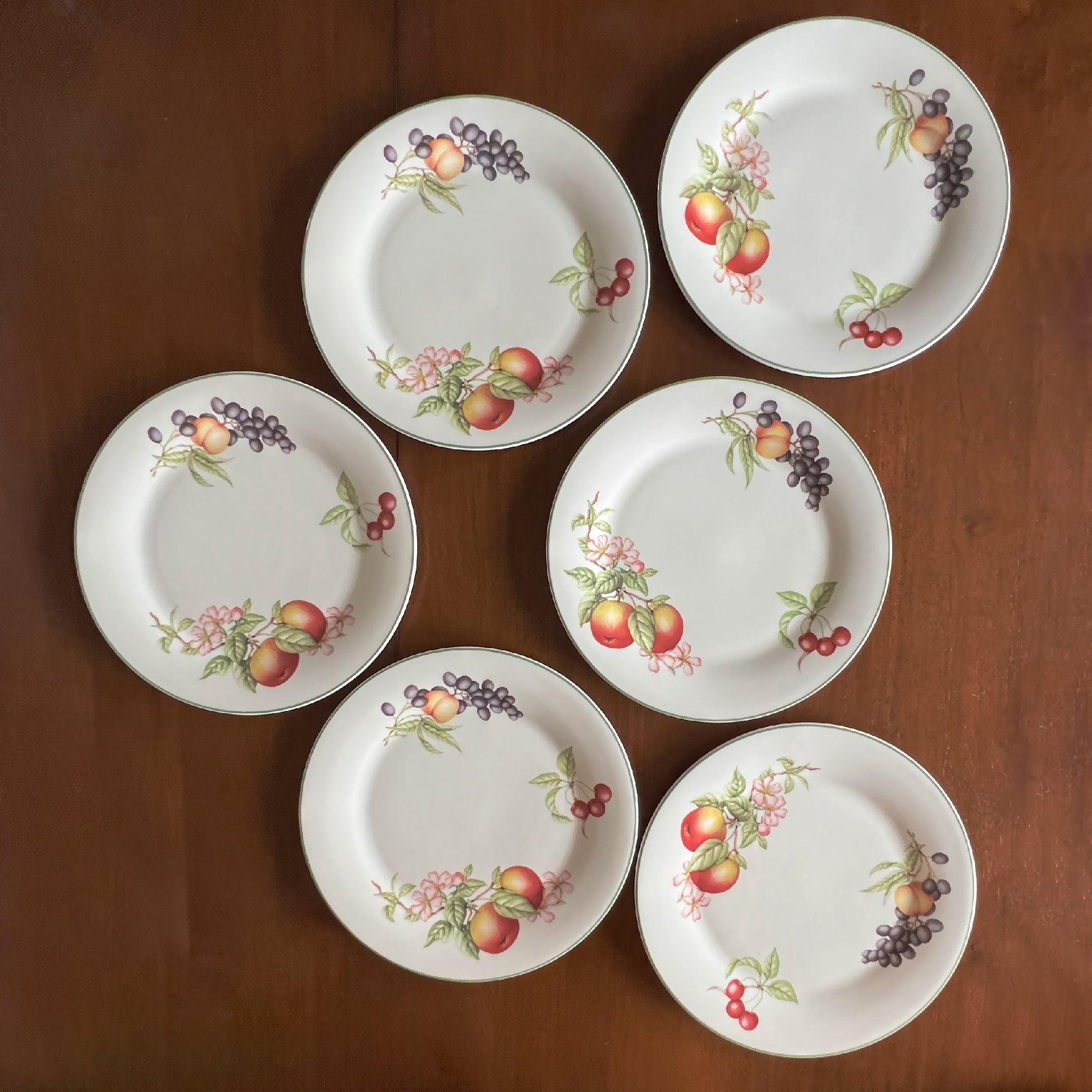 Royal-Doulton-Ashbury-Dinner-Plates-for-Six.