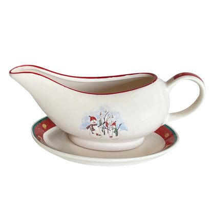 Royal-Seasons-RN2-Gravy-Boat-and-Underplate.-Side-view,