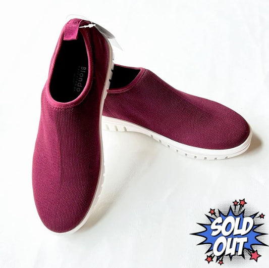 Blondo Farrah Wine Waterproof Sneakers - 7M