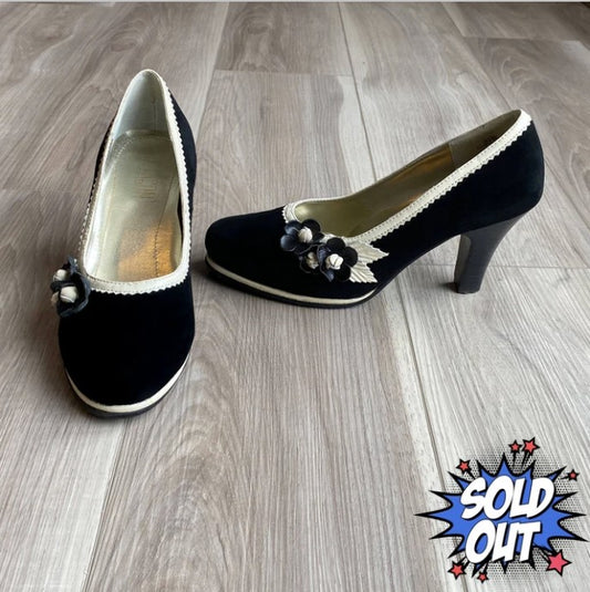 Beacon Black Suede Leather Pumps, 8.5W