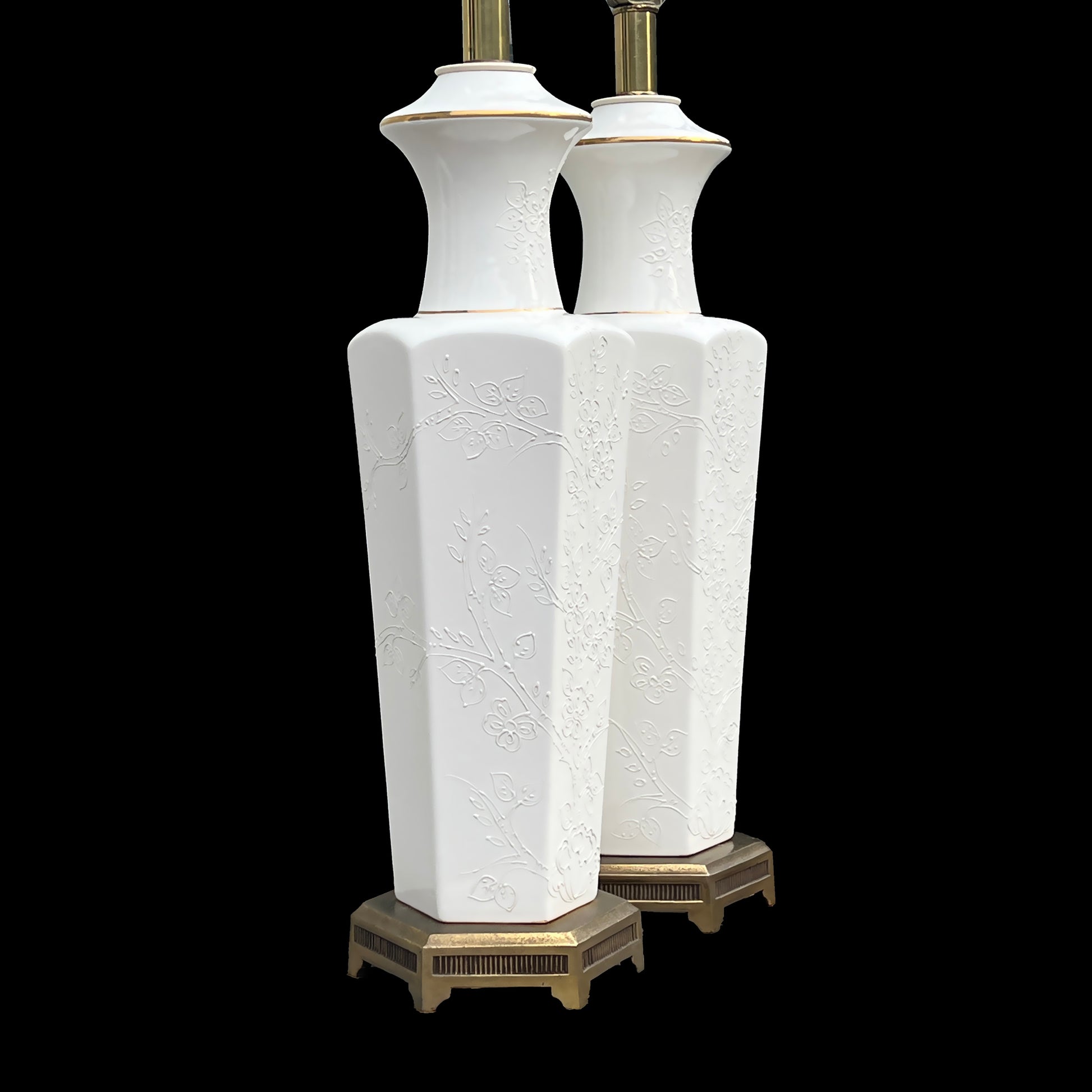 Wilmar-Co.-Mid-Century-Porcelain-Table-Lamp.-Side-view.-Floral-Design.-Shop-eBargainsAndDeals.com