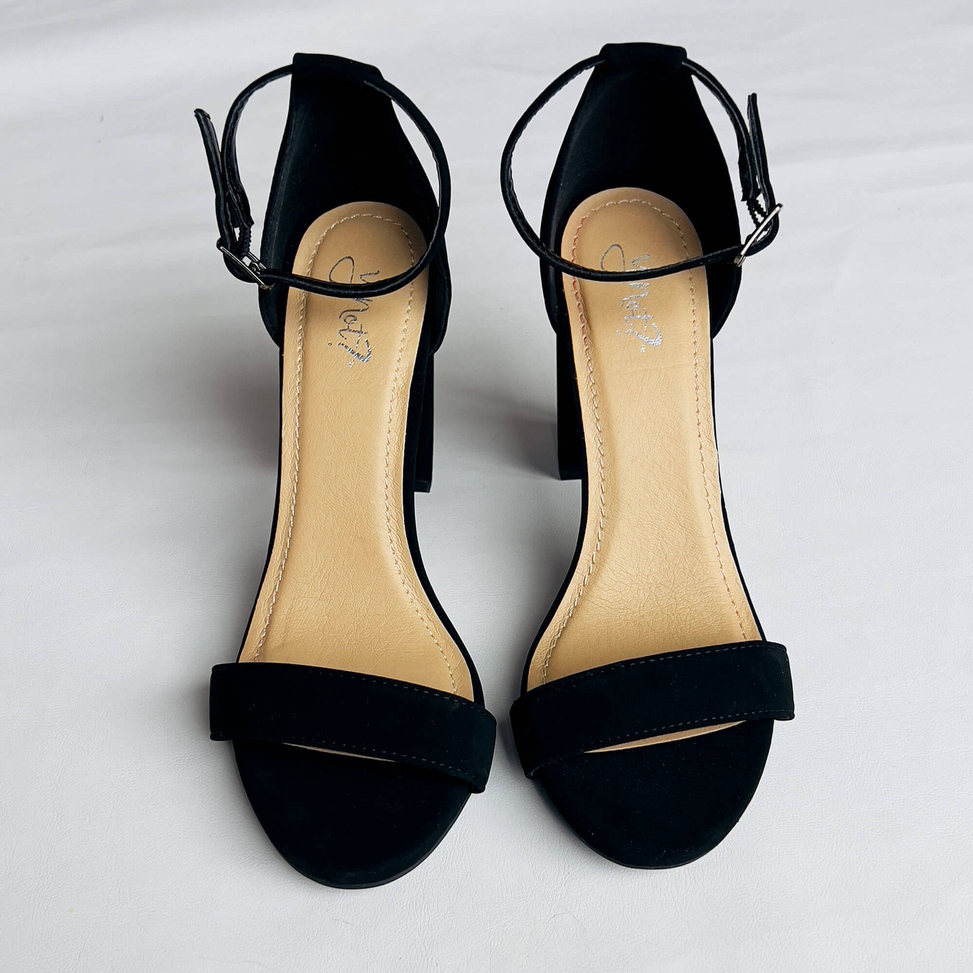 Y-NOT-Black-Suede-Adjustable Ankle-Strap-Women's-Sandals-8M.-Top-view