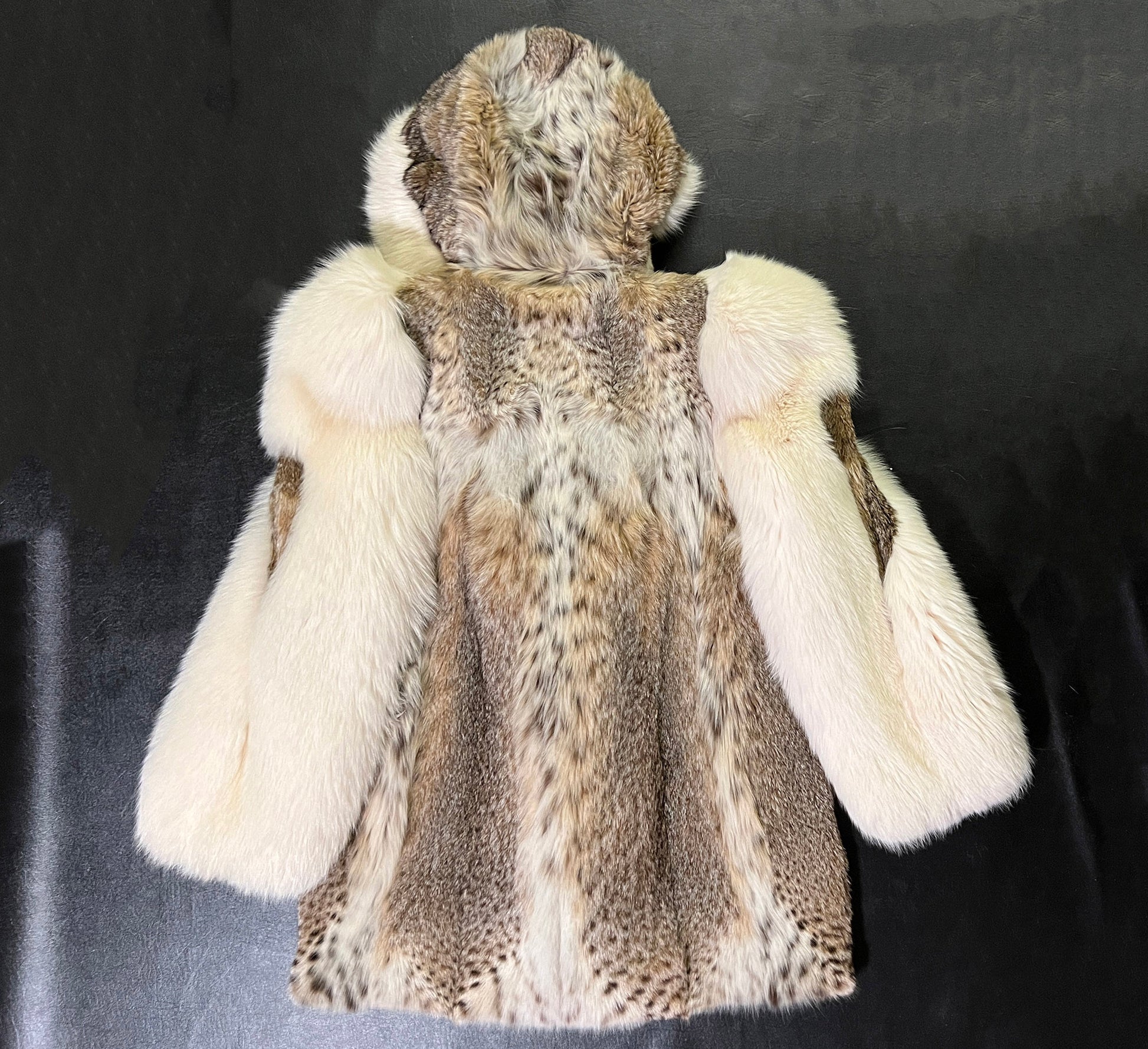 Lynx-Fur-Parka-Jacket-Coat_-Back_-View.-E-Shop-eBargainsAndDeals