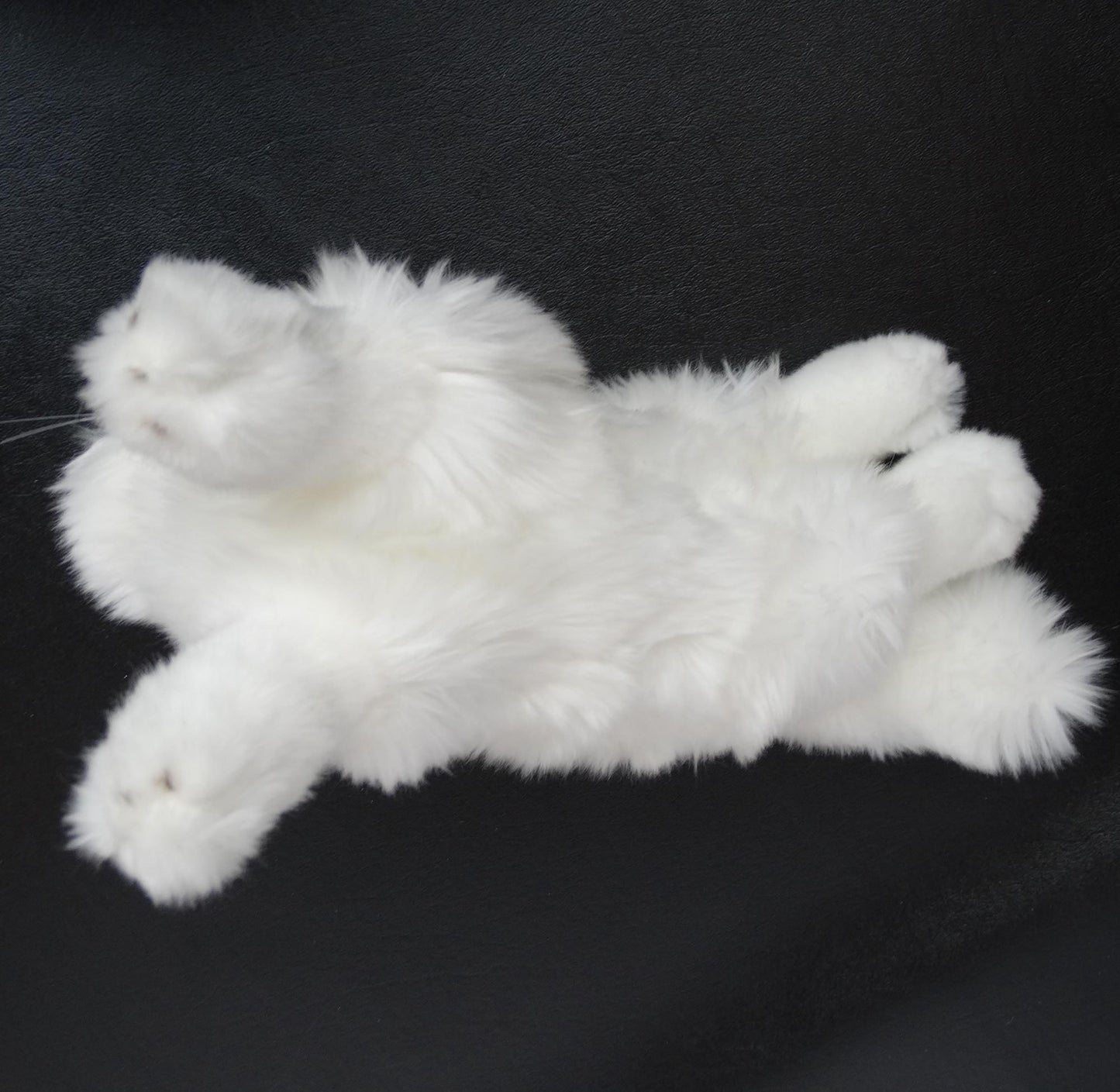 Plush-White-Angora-Stuffed-Toy-Cat.-Long-hair.-Bottom-view.