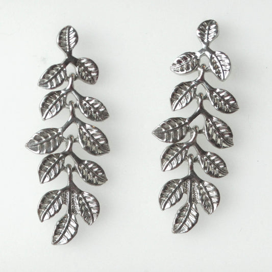 Silver-dangle-leaf-pattern-earrings.-Shop-eBargainsAndDeals