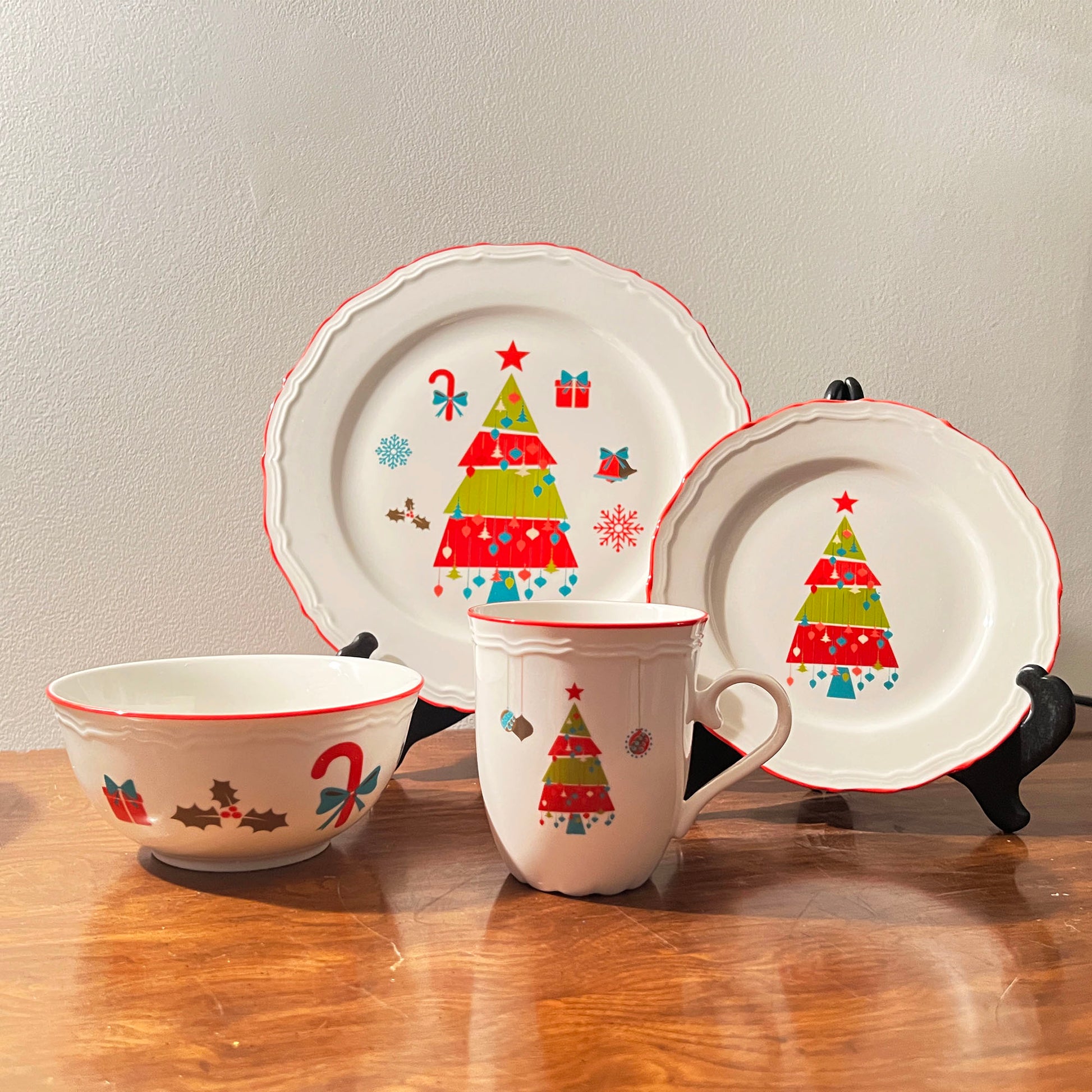 SOLECASA-Christmas-Tree-Dinnerware-Set_-Holiday-Plates2-Shop-eBargainsAndDeals