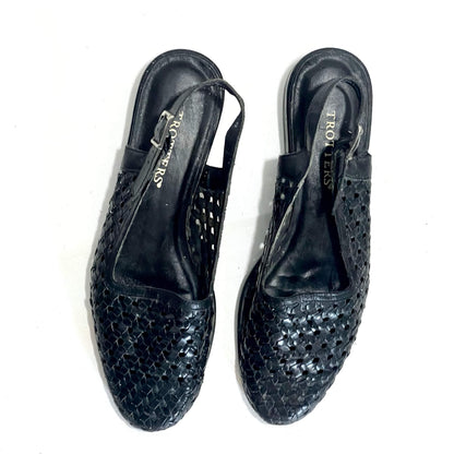 Trotters-Black-Woven-Leather-Sandals, 8.5M-Top-view.-Shop-eBargainsAndDeals.com